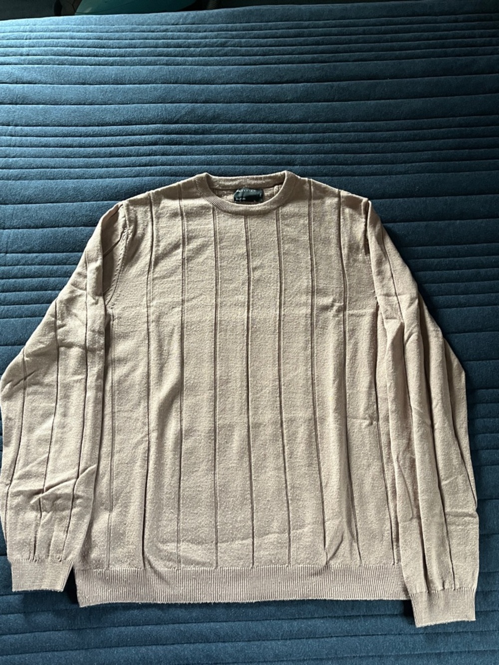 Men's rose Crewneck Sweater - Classic Rib Detail